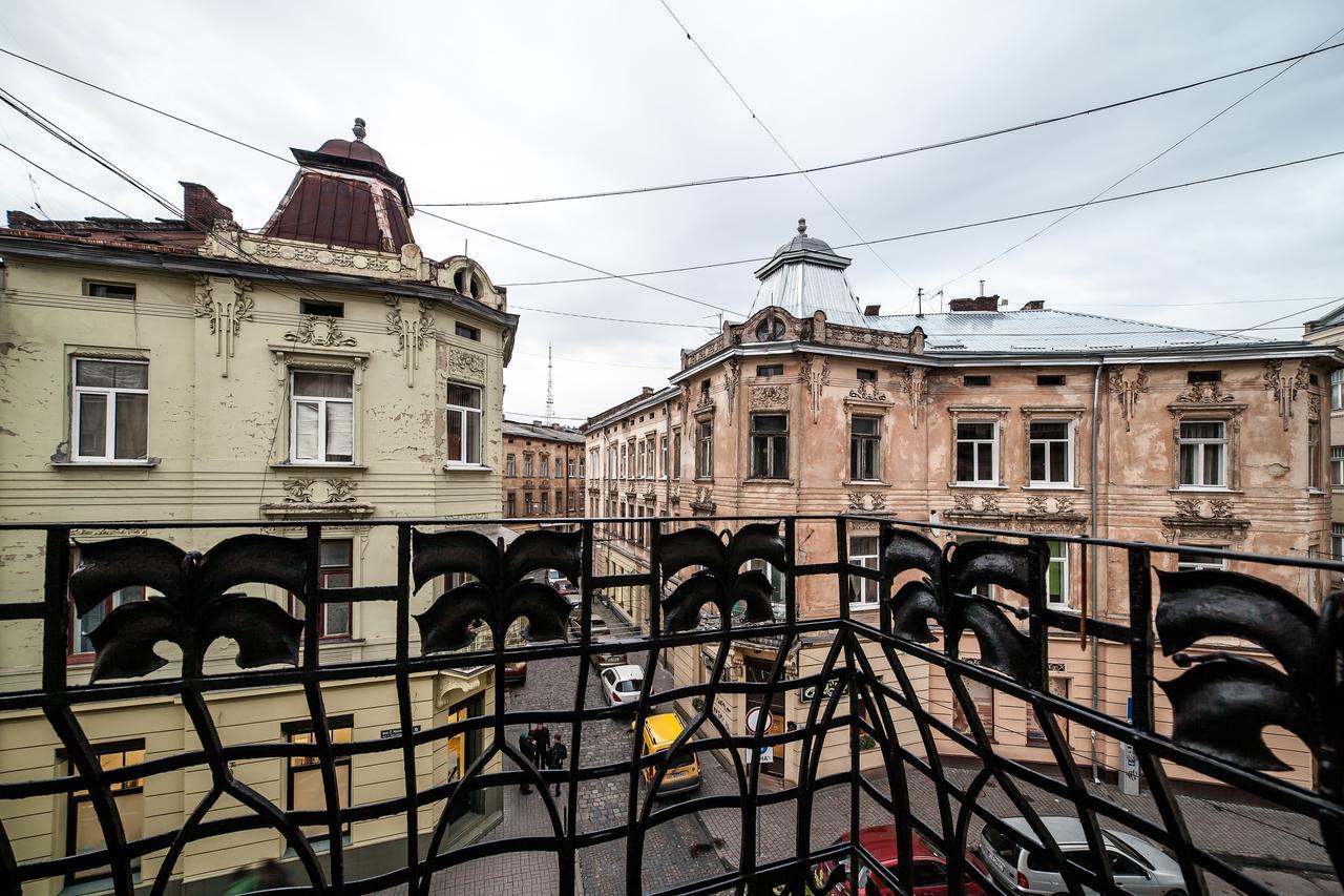 The Phantom Of The Opera Lviv Buitenkant foto